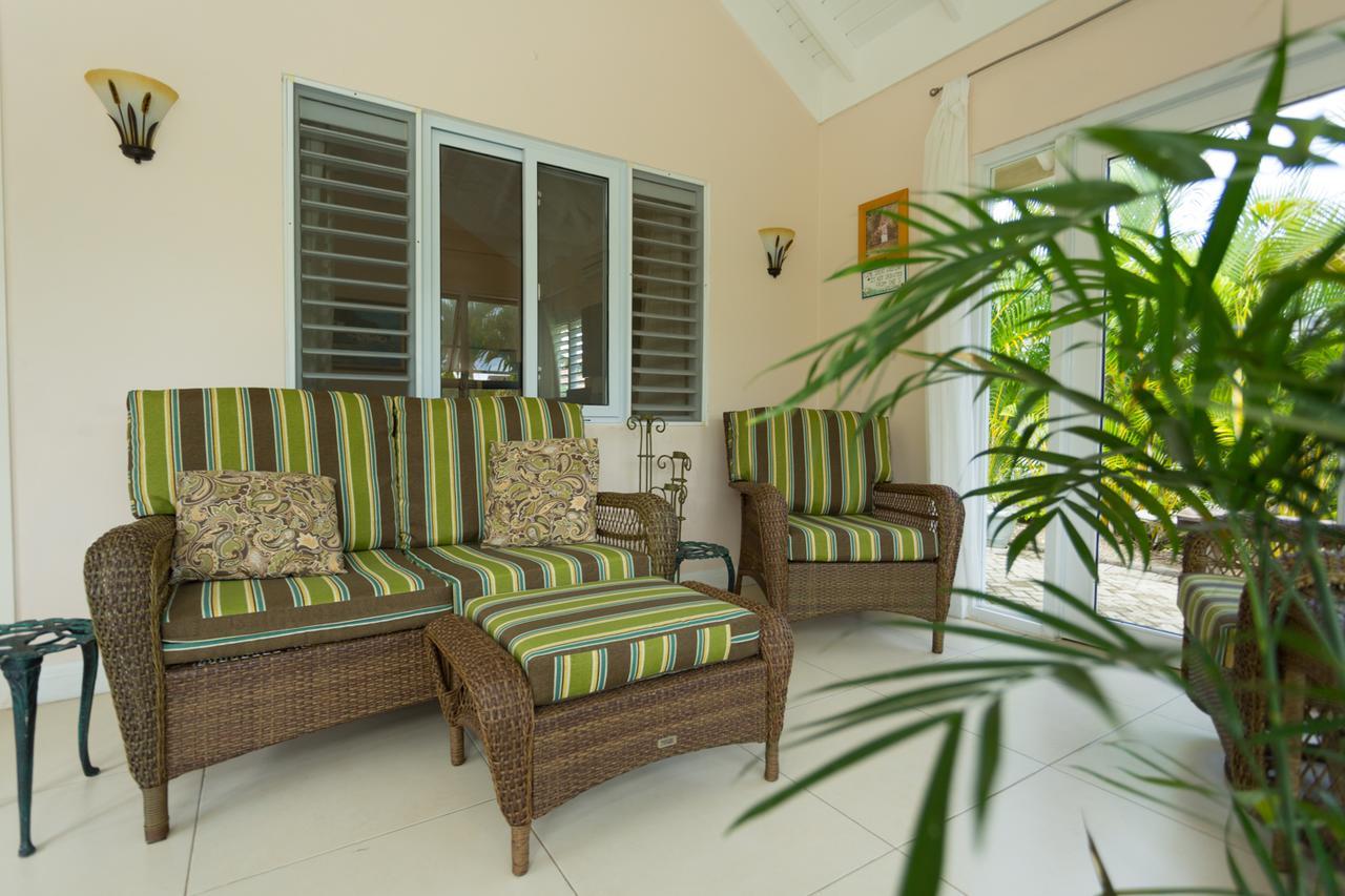 Villa Ocho Rios Under The Palms Exterior foto